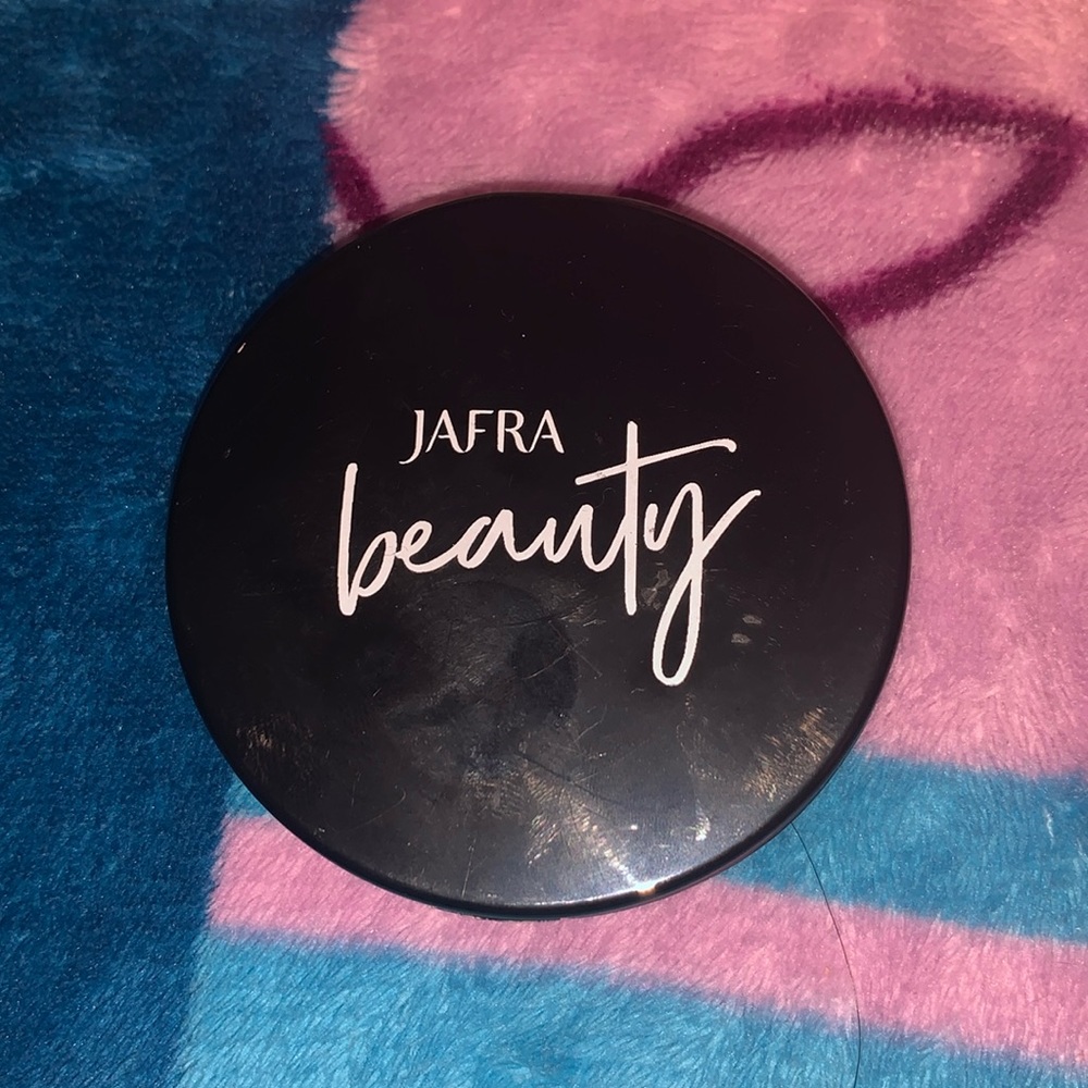 JAFRA Mayte Pressed Powder